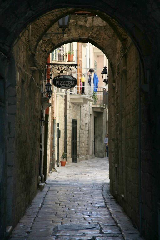 Il Moretto Trani Exteriör bild